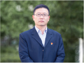董自成    党群负责人、行政副校长