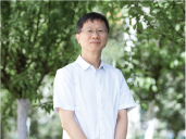 饶政    高中部校长
