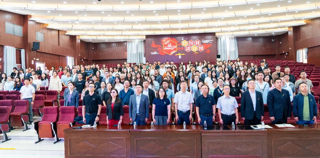 铭记抗战历史 厚植家国情怀 | 正道中学全体师生观看纪念中国人民抗日战争暨世界反法西斯战争胜利80周年大会阅兵盛典直播